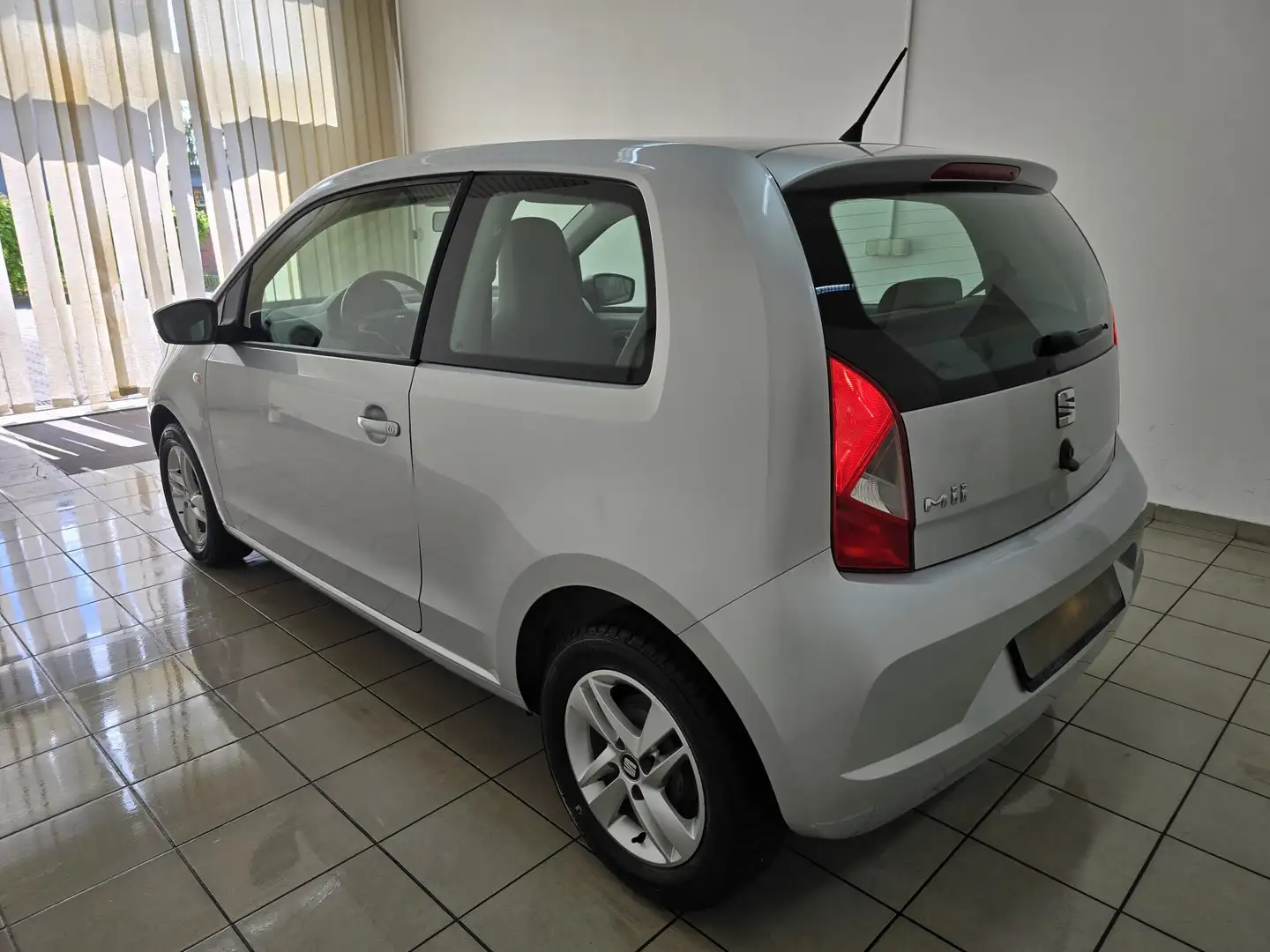 SEAT Mii 4You White Klima Alufelgen 1.Hand Garantie Grau - 2