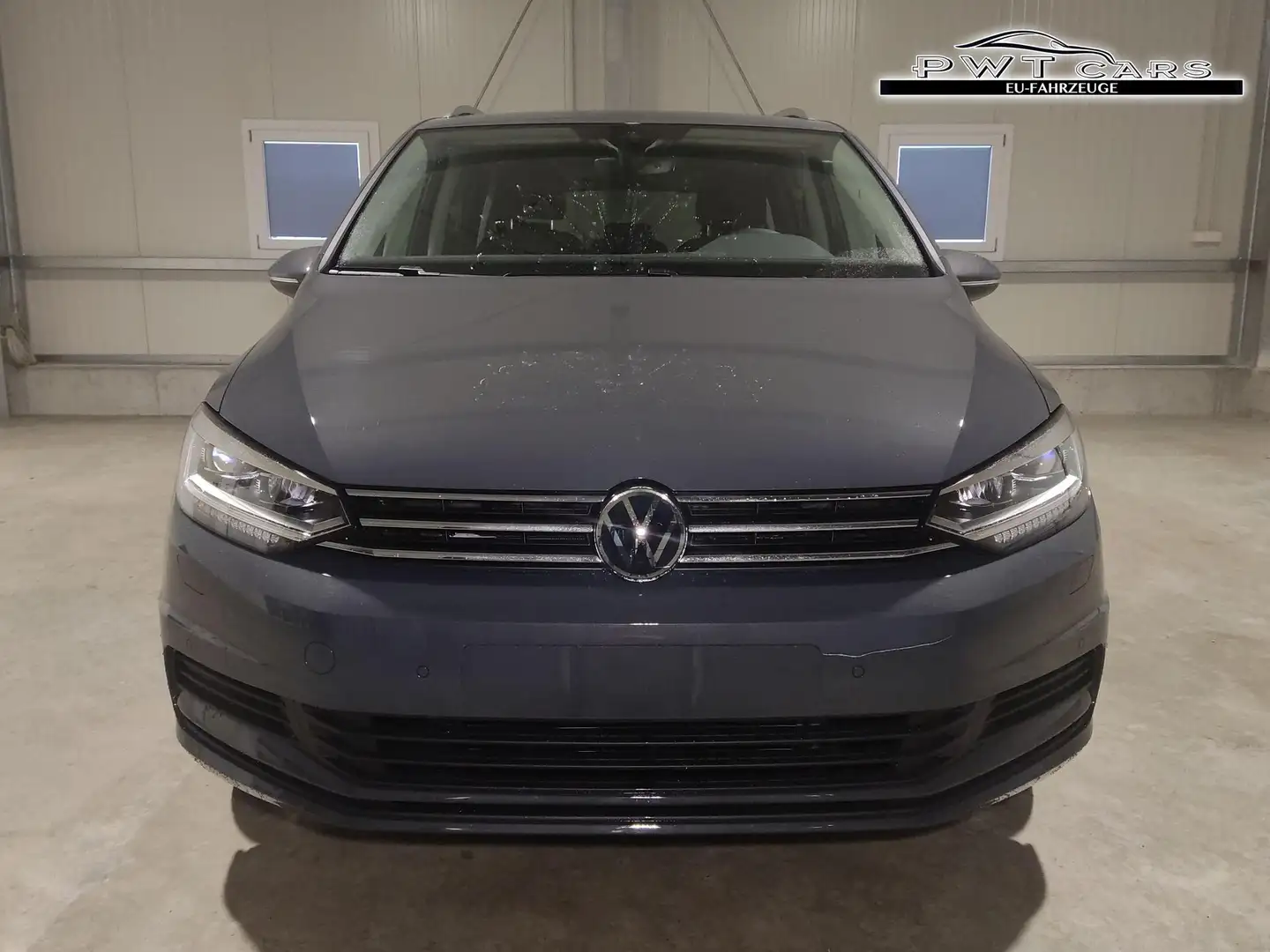 Volkswagen Touran Comfortline 1.5 TSI 150 PS DSG 7-Sitzer-AHK-Nav... Grau - 2