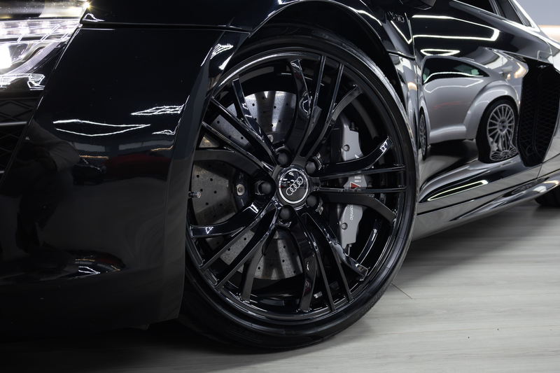 Audi R8 V10 PLUS 5.2 FSI QUATTRO S-TRONIC — photo 11