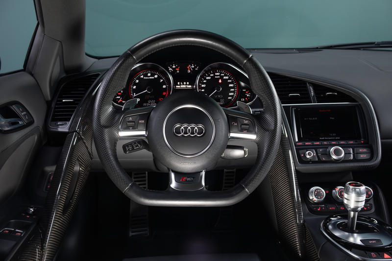 Audi R8 V10 PLUS 5.2 FSI QUATTRO S-TRONIC — photo 14
