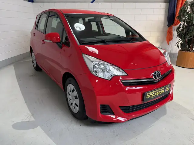 Toyota Verso-S 1.3 VVT-I 99pk 6-bak, airco, trekhaak