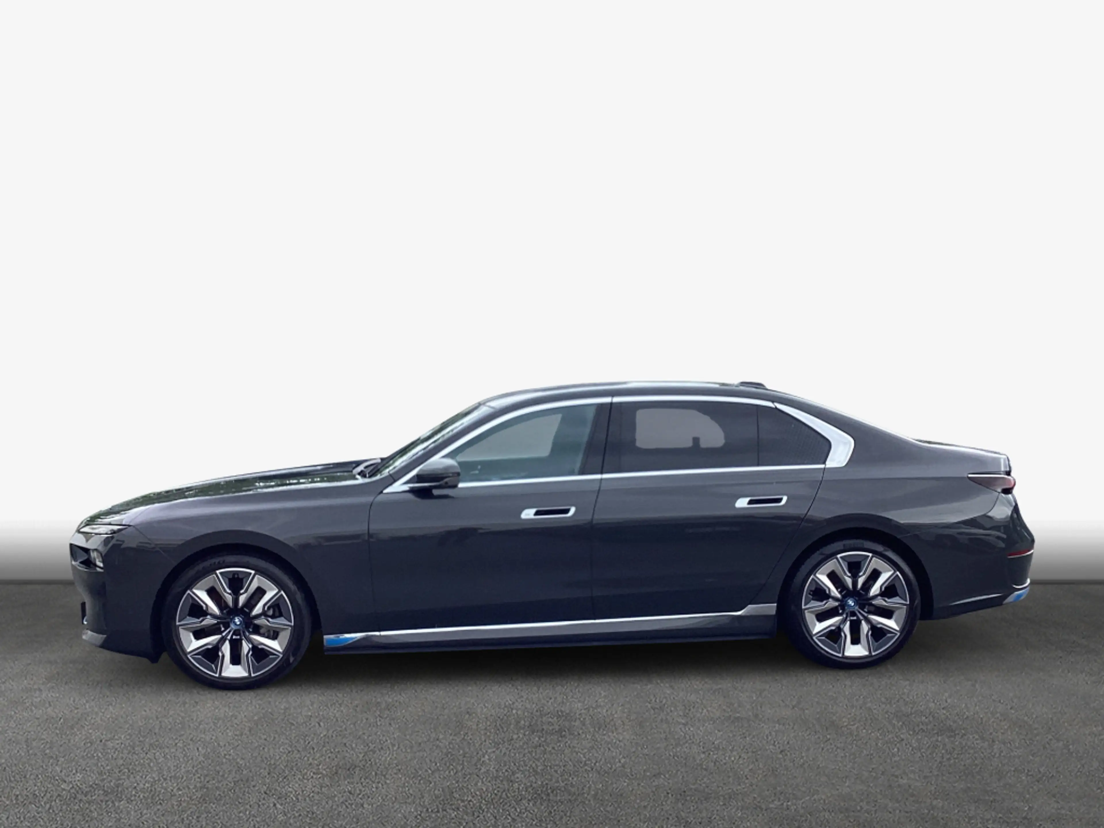 BMW i7 60 xDrive Design Pure Excellence AHK* Pano* — photo 5