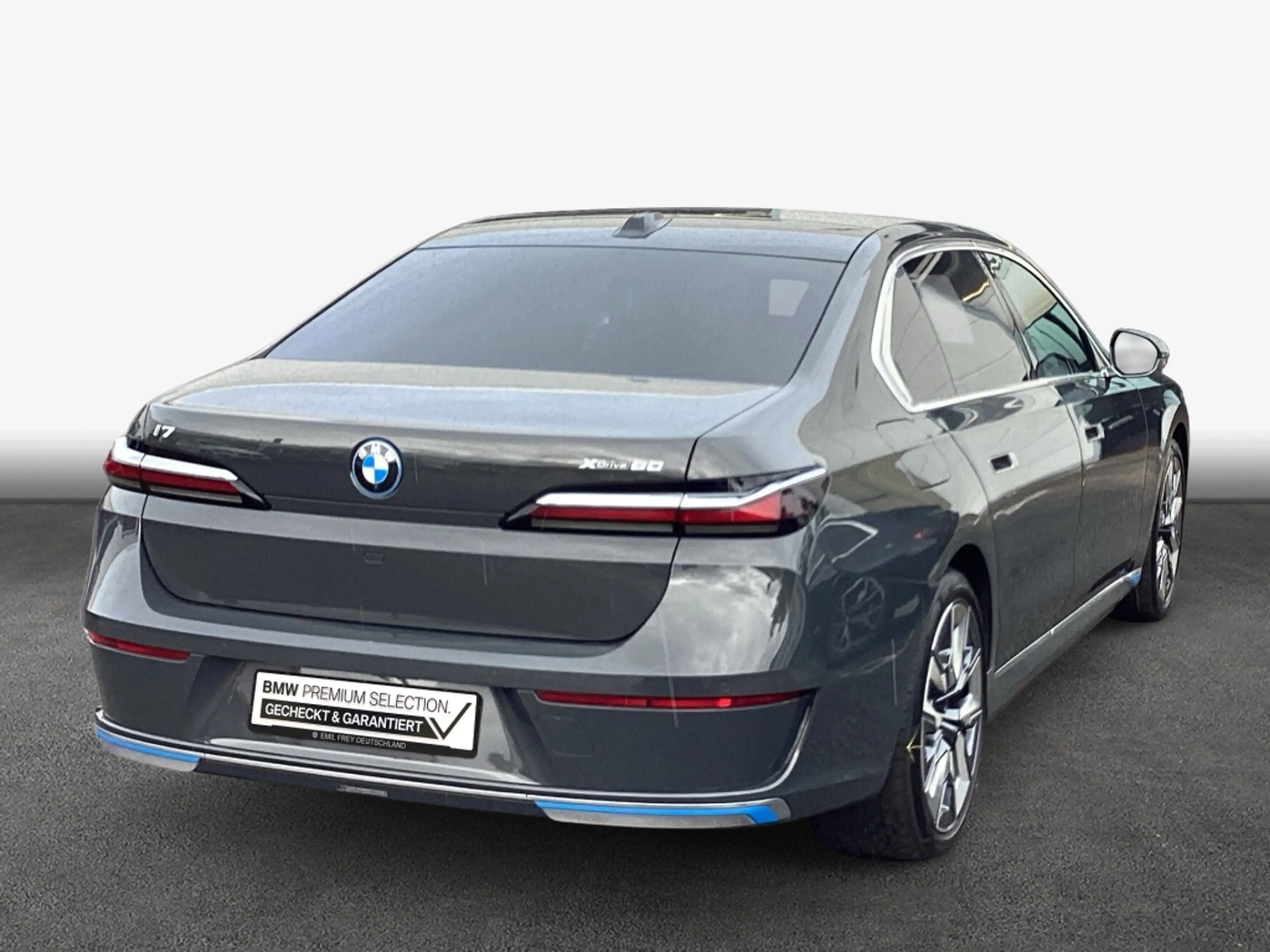 BMW i7 60 xDrive Design Pure Excellence AHK* Pano* — photo 2