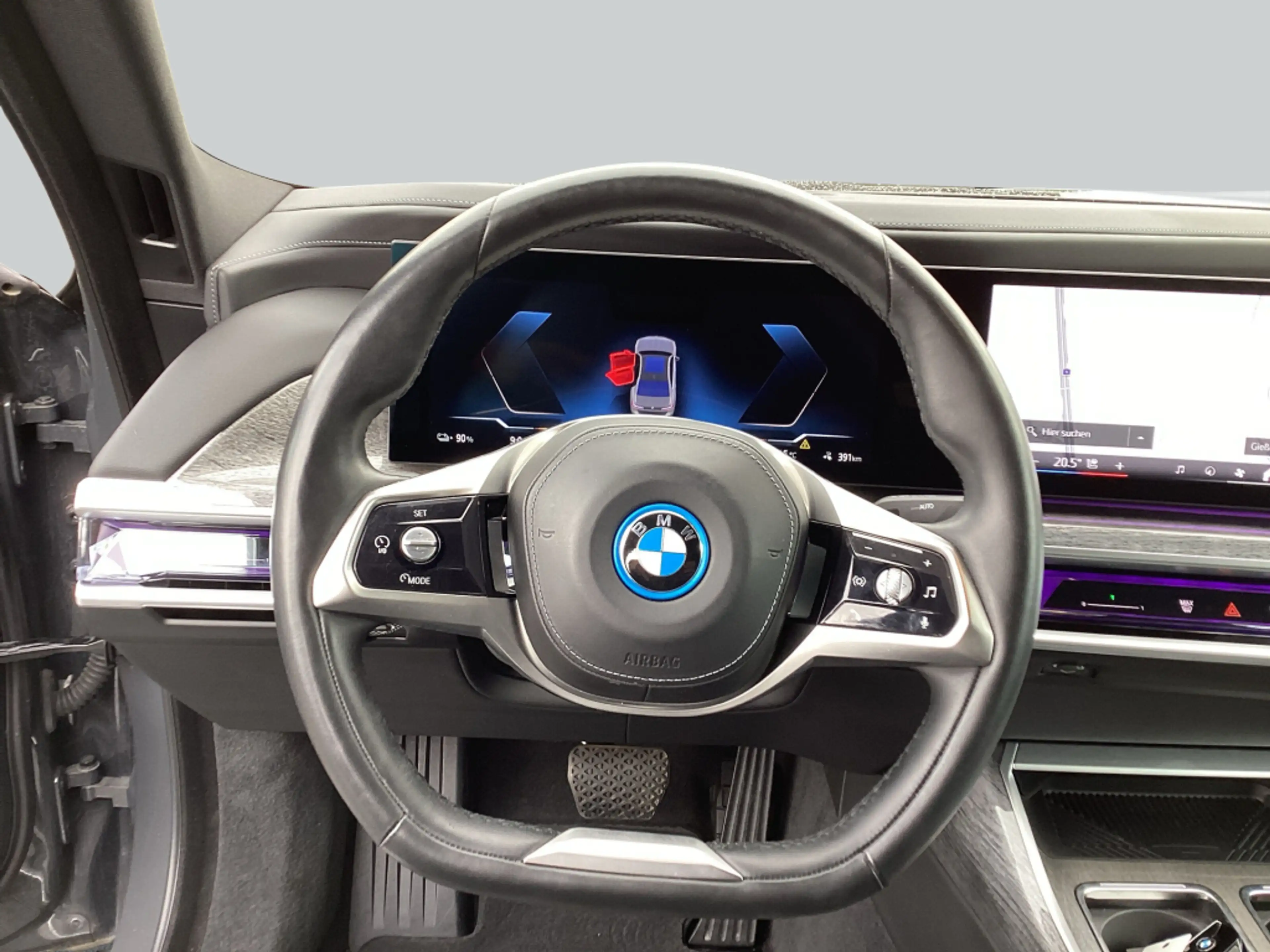 BMW i7 60 xDrive Design Pure Excellence AHK* Pano* — photo 18