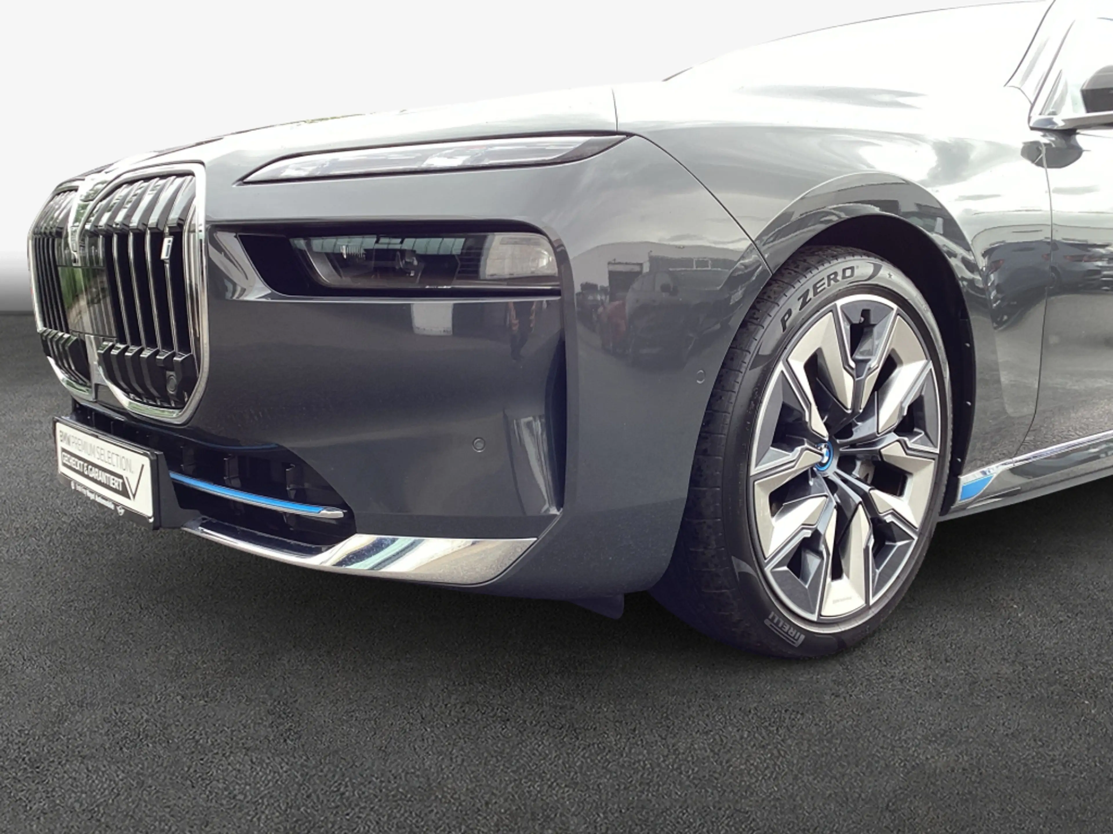 BMW i7 60 xDrive Design Pure Excellence AHK* Pano* — photo 7