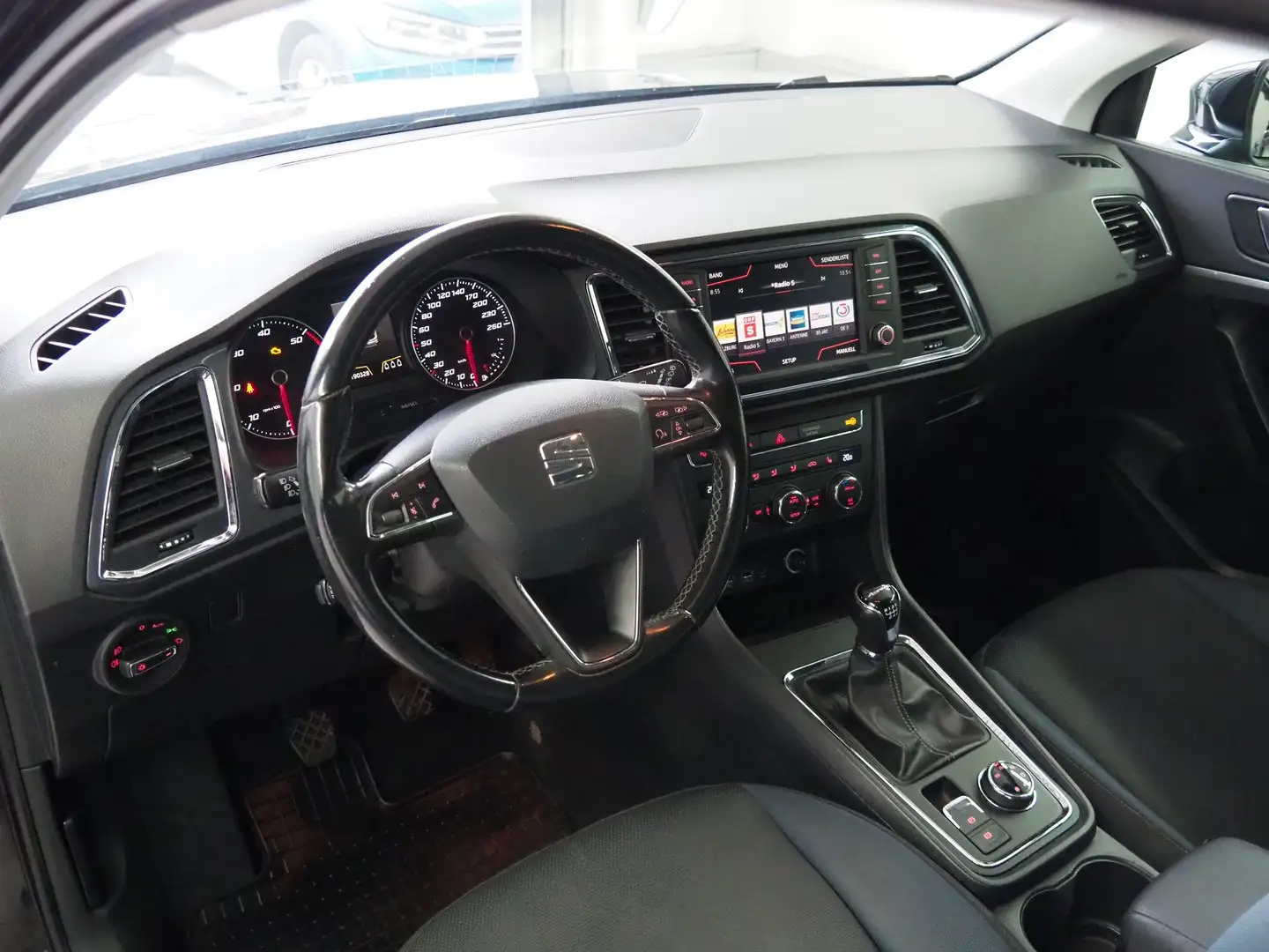 SEAT Ateca Style 2.0 TDI 4Drive Schwarz - 2