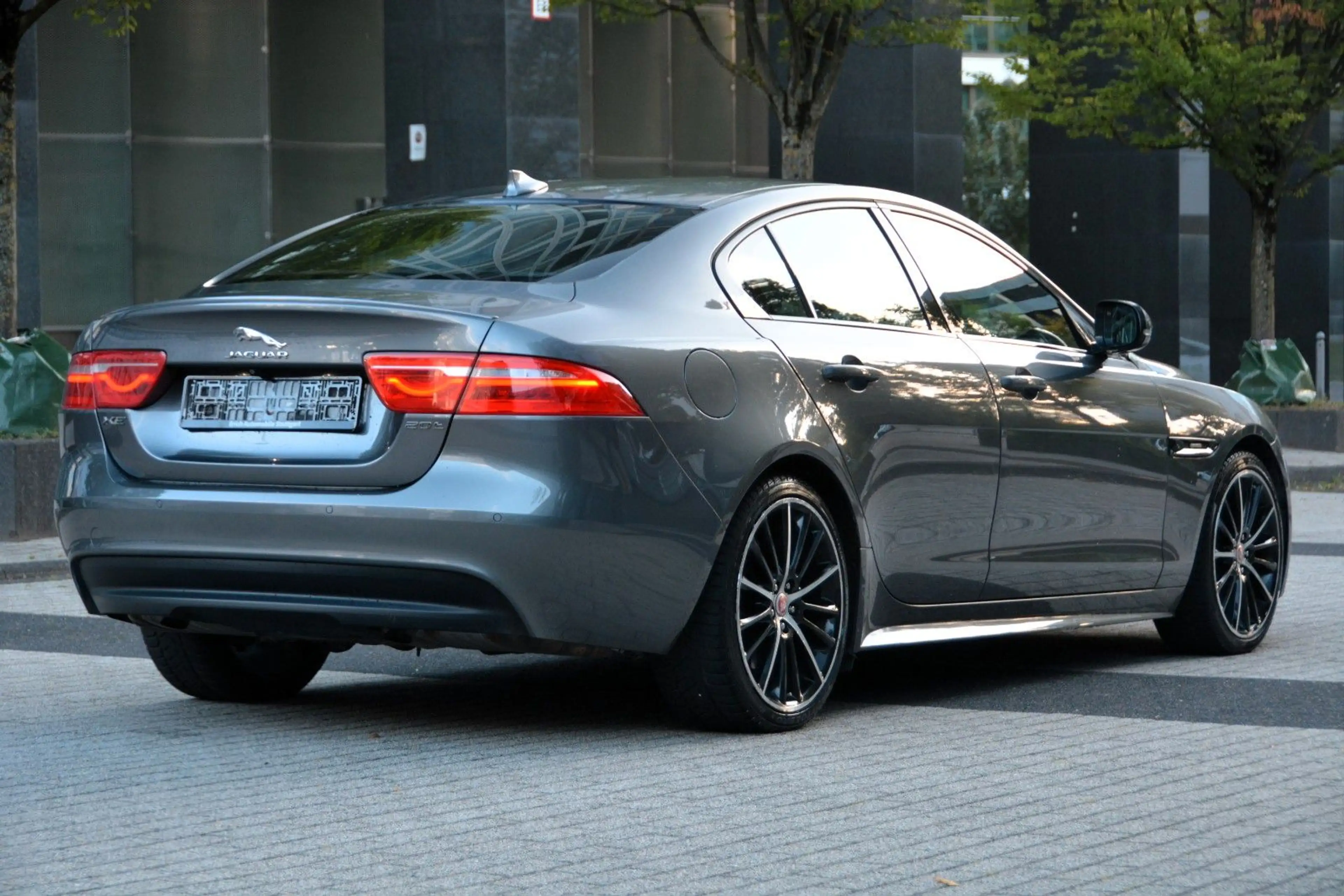 Jaguar XE R-Sport| 2.HAND| BI-XENON| KAMERA| LEDER| SZH — photo 5