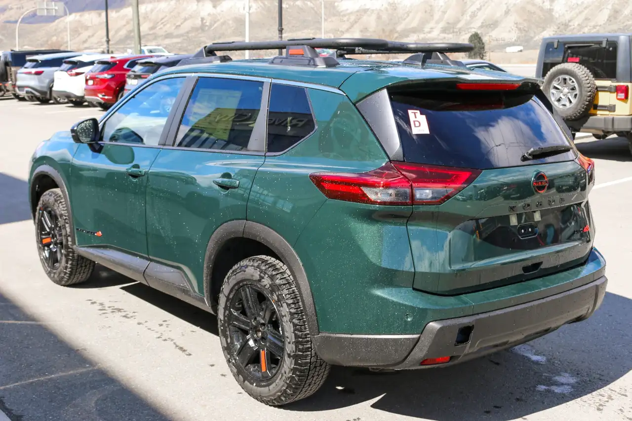 Nissan Rogue снимка Nissan Rogue