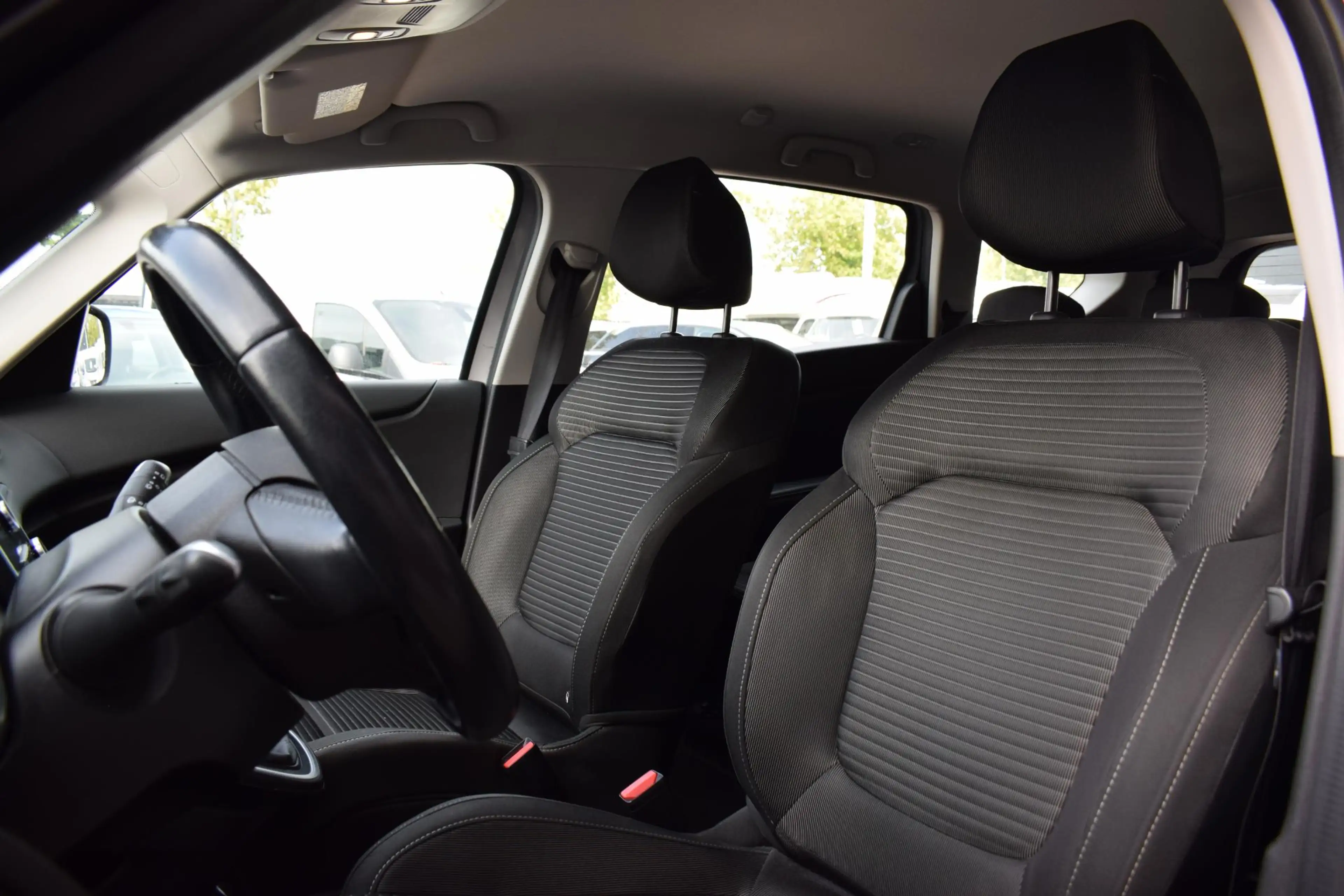 Renault Grand Scenic 1.2 TCe Zen 7p. | Apple CarPlay | Keyless | Cruise — photo 5