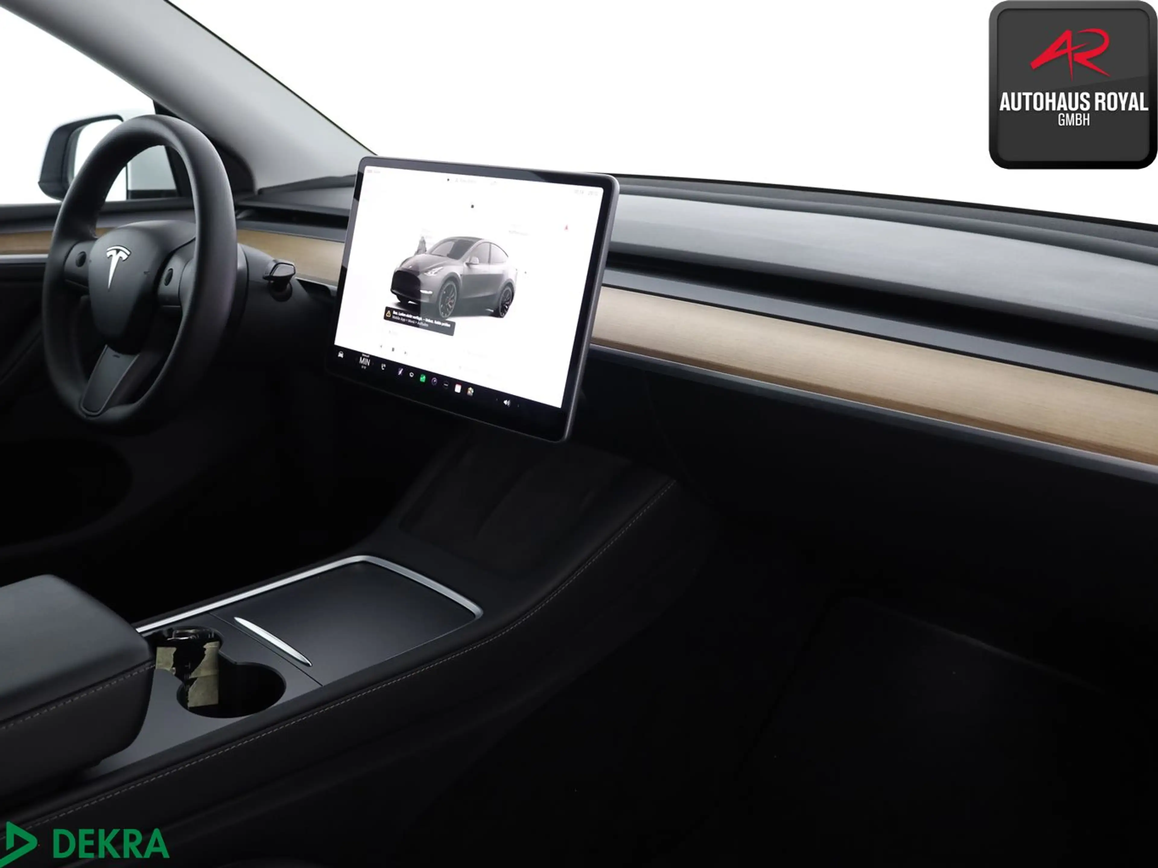Tesla Model Y PERFORMANCE Dual Motor AWD PANO,360GRAD — photo 10