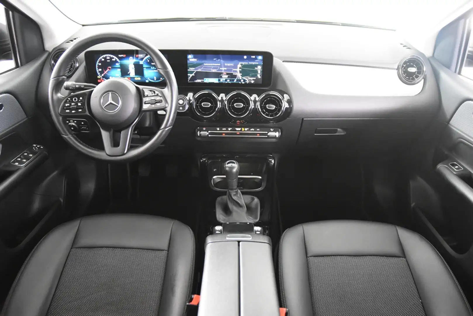 Mercedes-Benz B 180 *1ste Eigenaar*Navigatie*Leer*Trekhaak* Grijs - 2