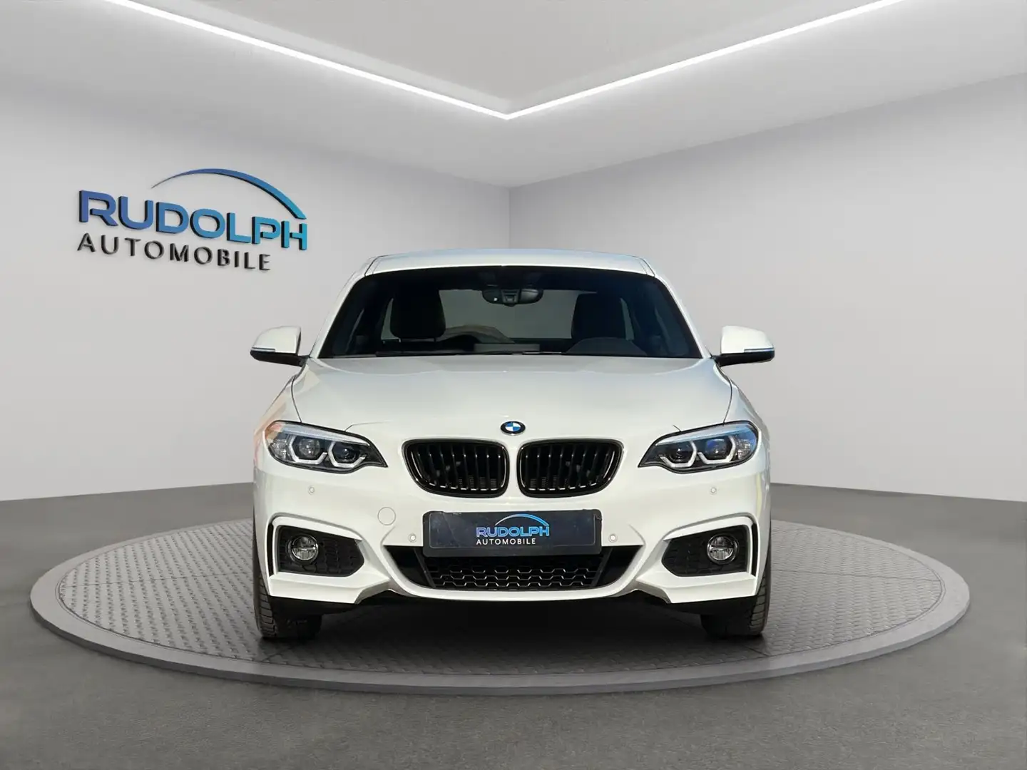 BMW 230 i M SPORT COUPÉ AUTOMATIK 1. HAND GARANTIE Weiß - 2