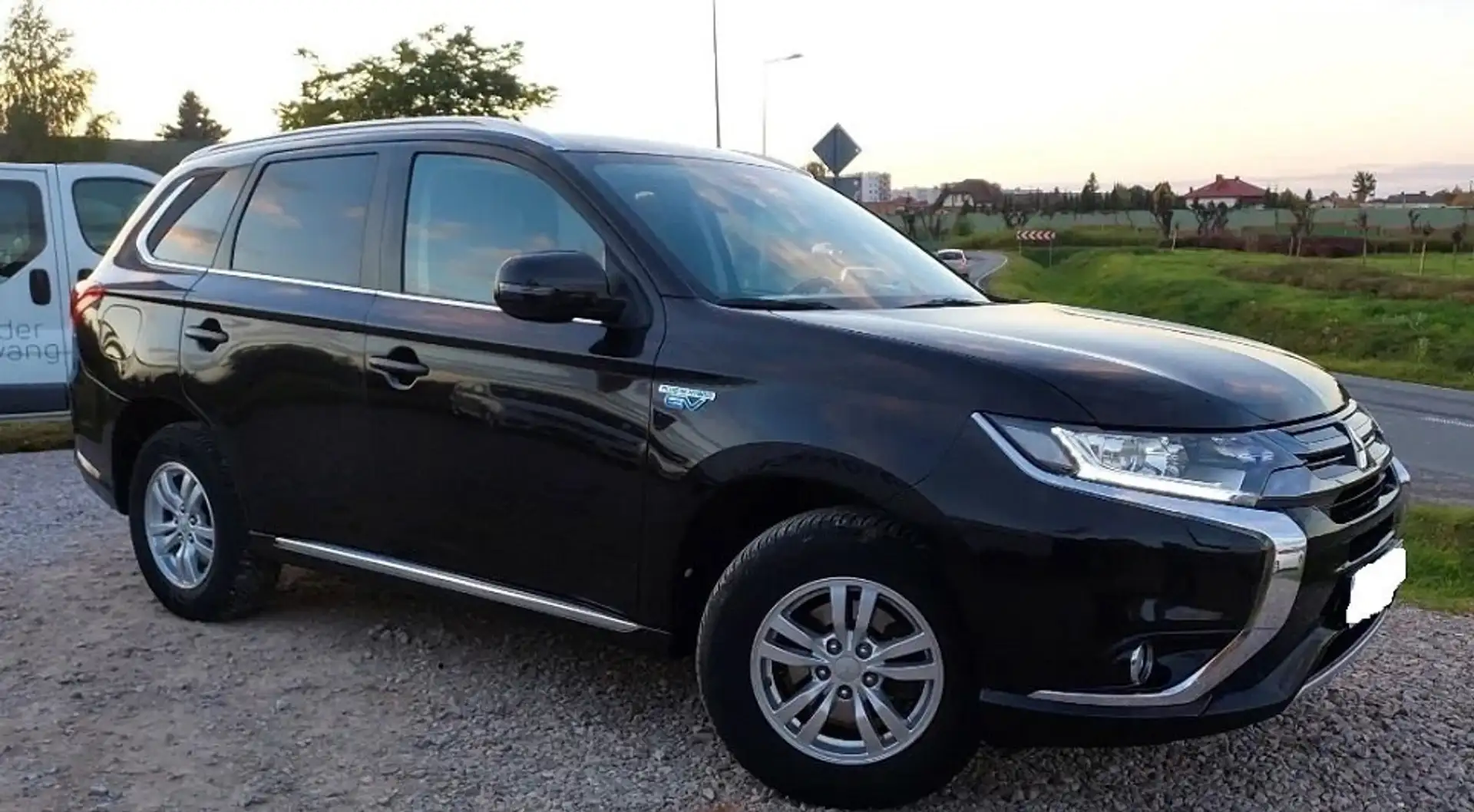 Mitsubishi Outlander 2.0 4WD Plug-In Hybrid Noir - 1