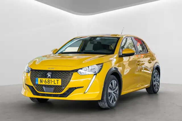 Peugeot e-208 EV Active 50 kWh | Achterbank in delen neerklapbaa