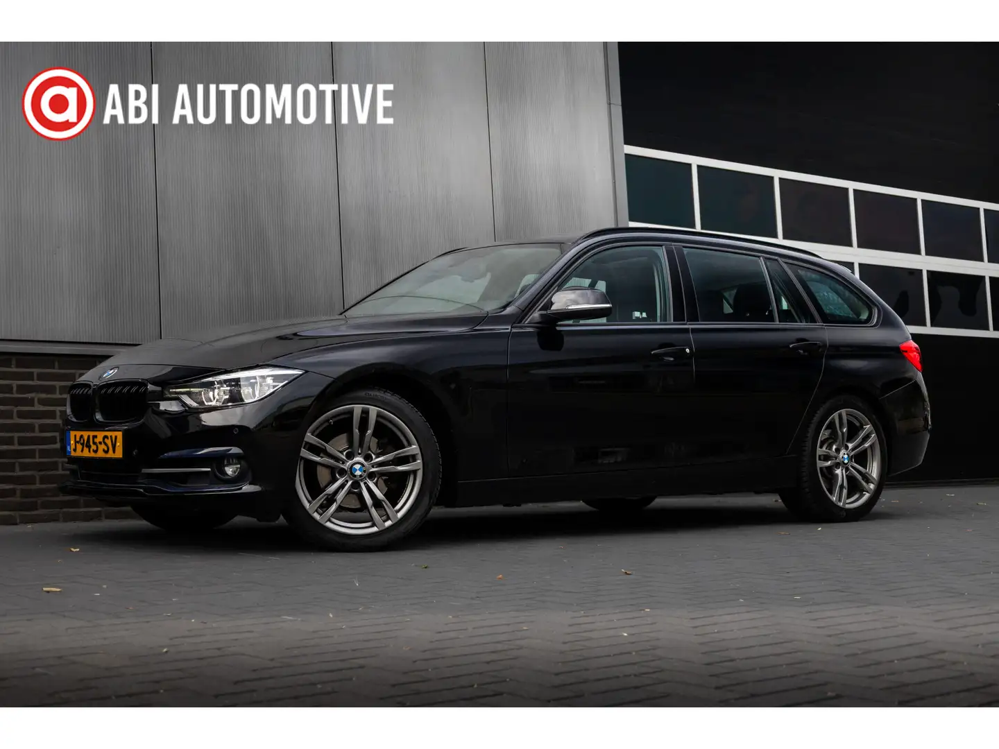 BMW 320 3-serie Touring 320i 184 pk Edition Luxury-Line Hi Nero - 1