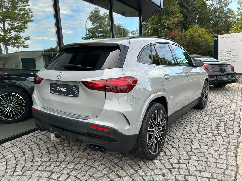Mercedes-Benz GLA 200 SPECIAL-EDITION, AMG,  20", AHK, NIGHT — photo 6
