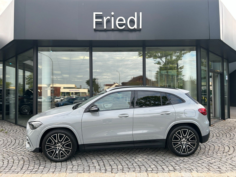 Mercedes-Benz GLA 200 SPECIAL-EDITION, AMG,  20", AHK, NIGHT