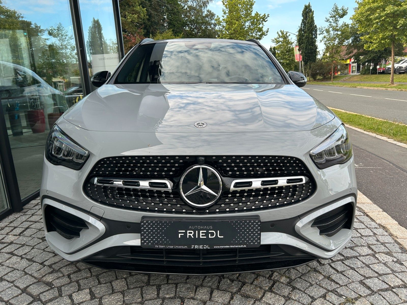 Mercedes-Benz GLA 200 SPECIAL-EDITION, AMG,  20", AHK, NIGHT — photo 7