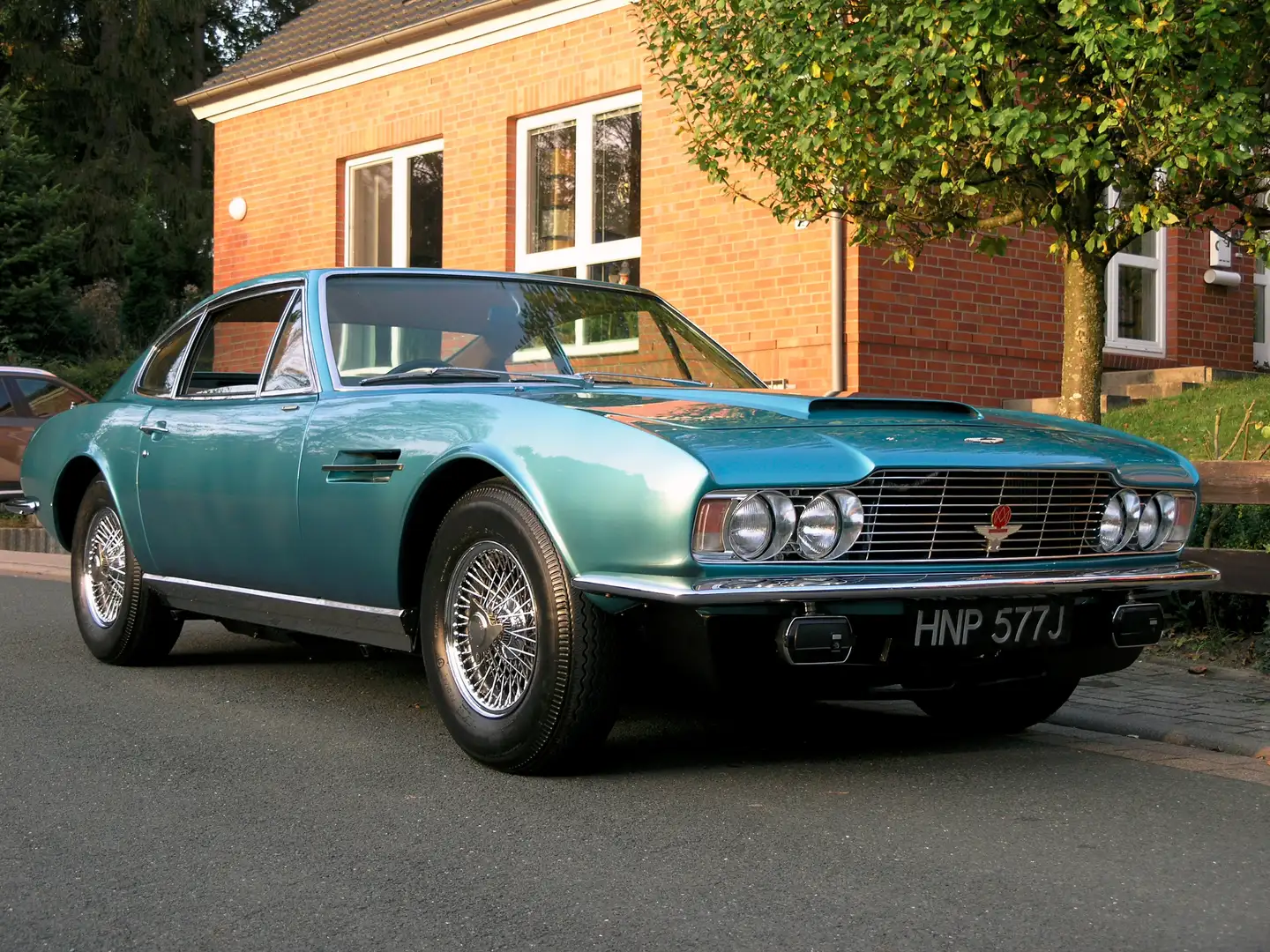 Aston Martin DBS 4.2 Liter 'Cosworth' Hubraumerweiterung Bleu - 2