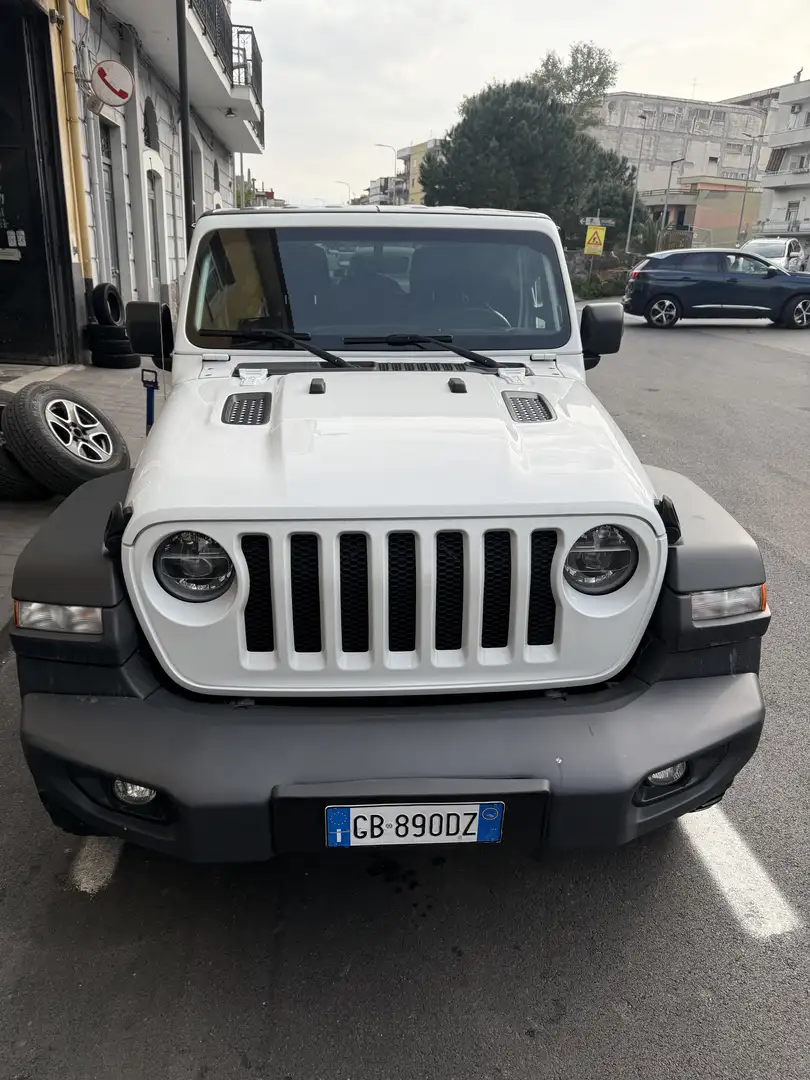 Jeep Wrangler Unlimited 2.2 mjt II Sahara auto Weiß - 2