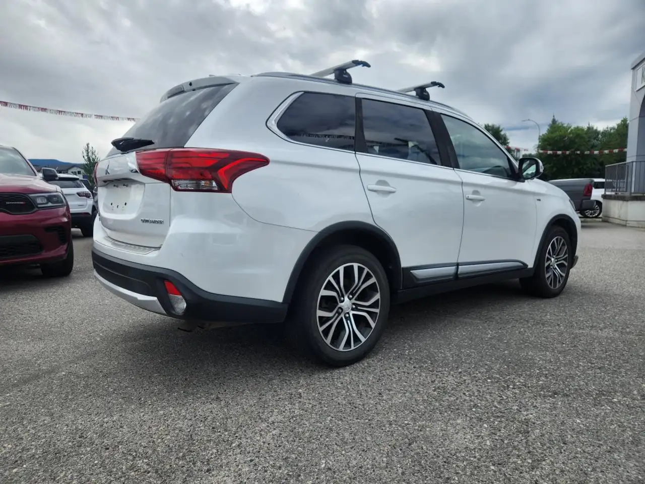 Mitsubishi Outlander снимка Mitsubishi Outlander