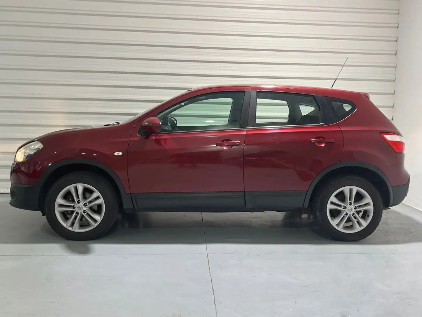 Nissan Qashqai Q+2 1.5dCi Acenta 4x2 Rojo - 2