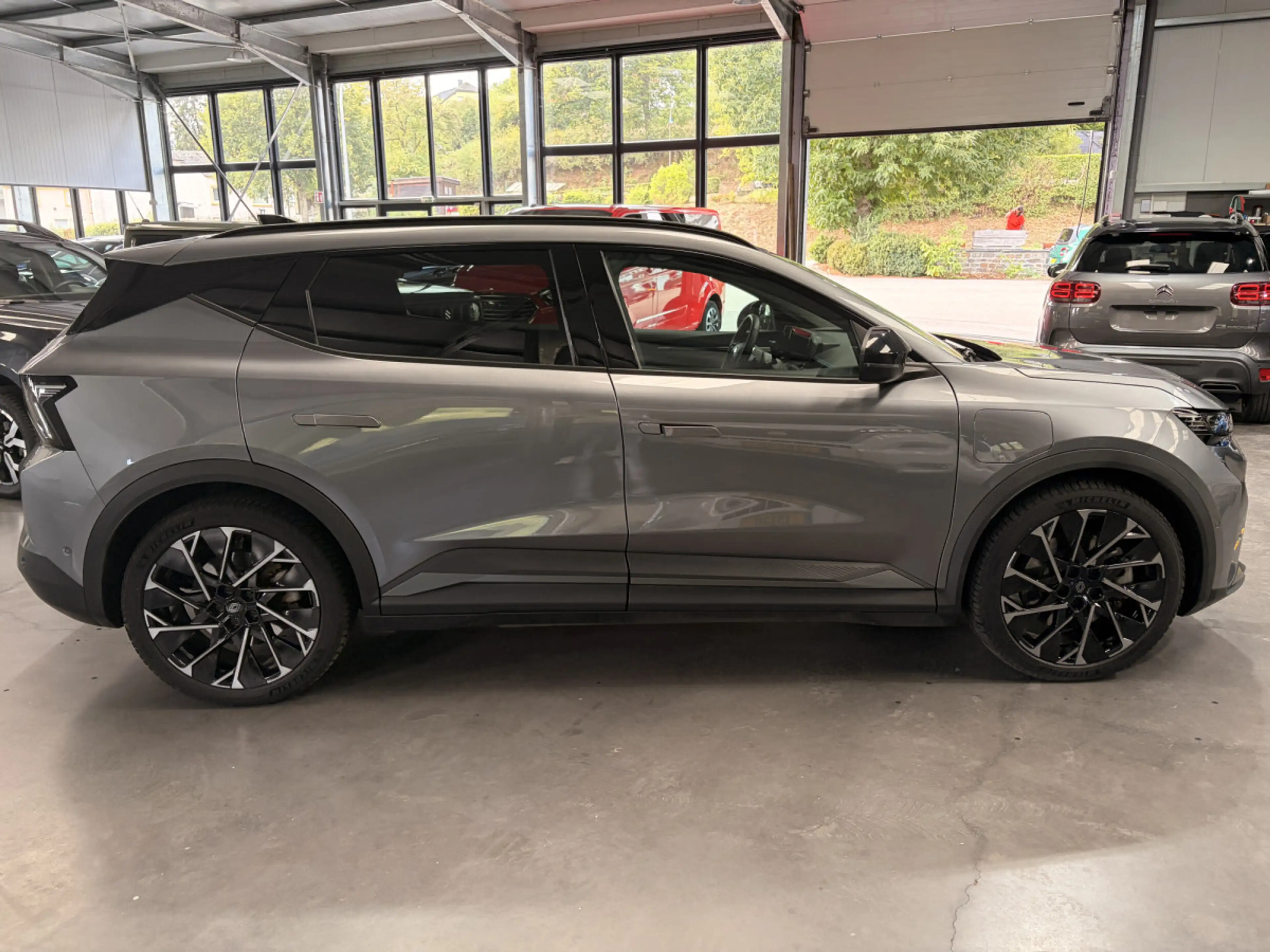Renault Scenic E-Tech 220HP Esprit Alpine Long Range — photo 2