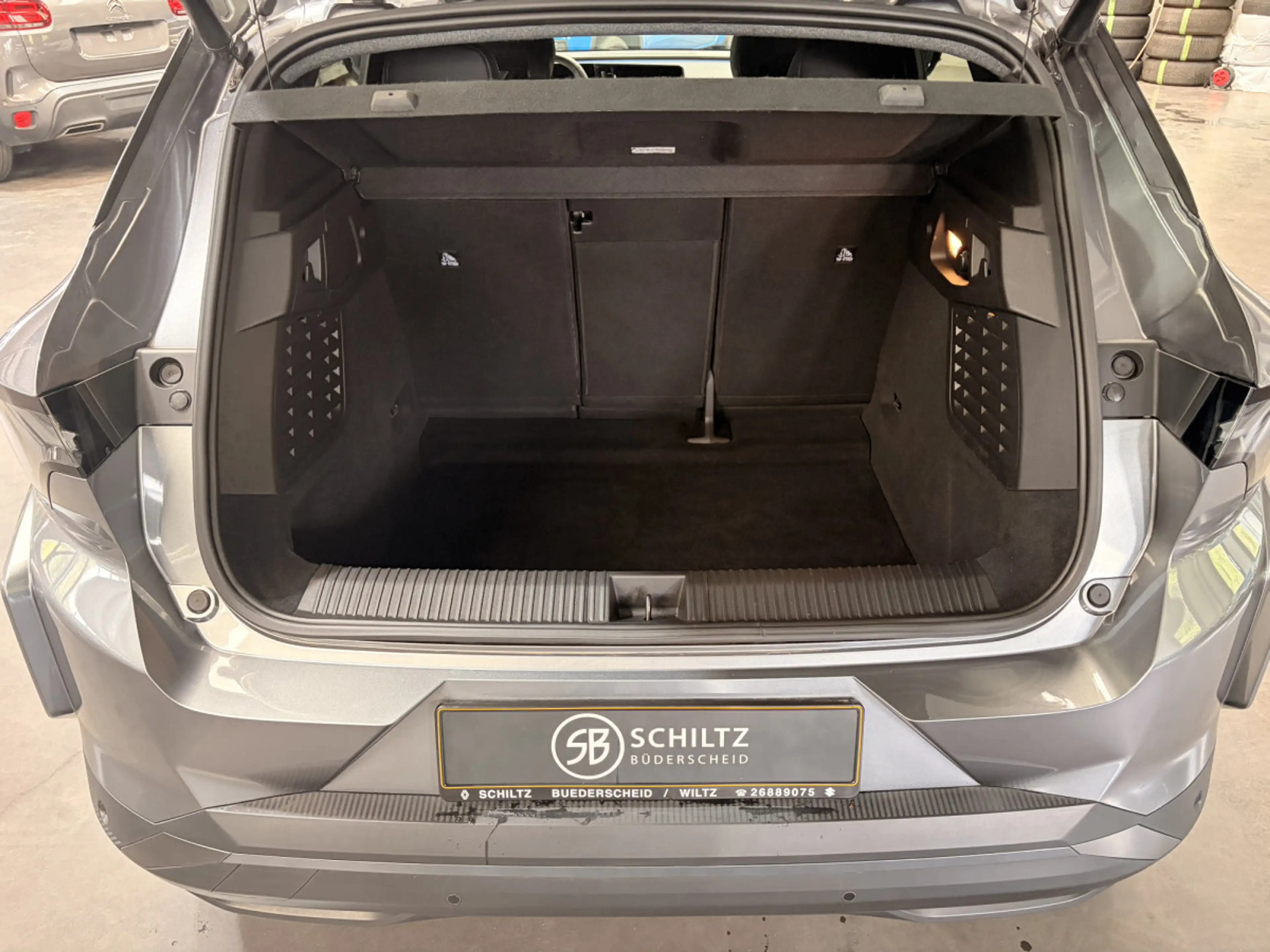 Renault Scenic E-Tech 220HP Esprit Alpine Long Range — photo 14