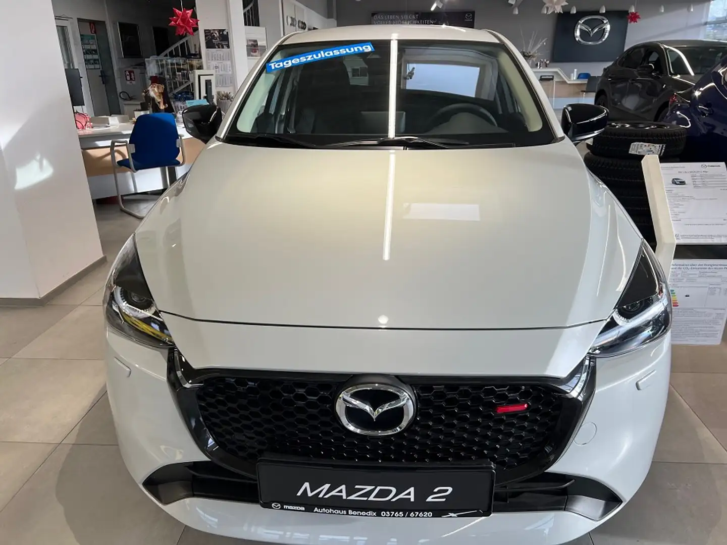 Mazda 2 1.5L e-SKYACTIV G 90ps 6MT FWD HOMURA Blanc - 2