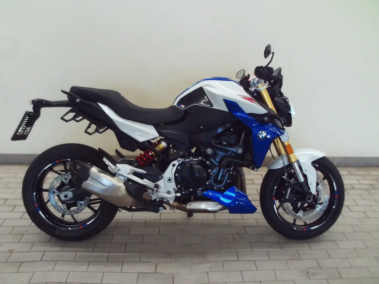 BMW F 900 R