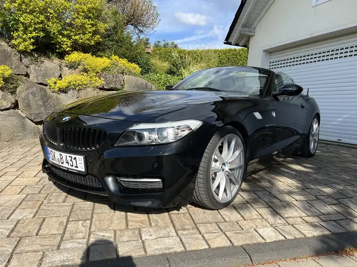 BMW Z4 sDrive35is | M-Paket | DKG | Adapt. M-Fahrwerk | Navi Prof.