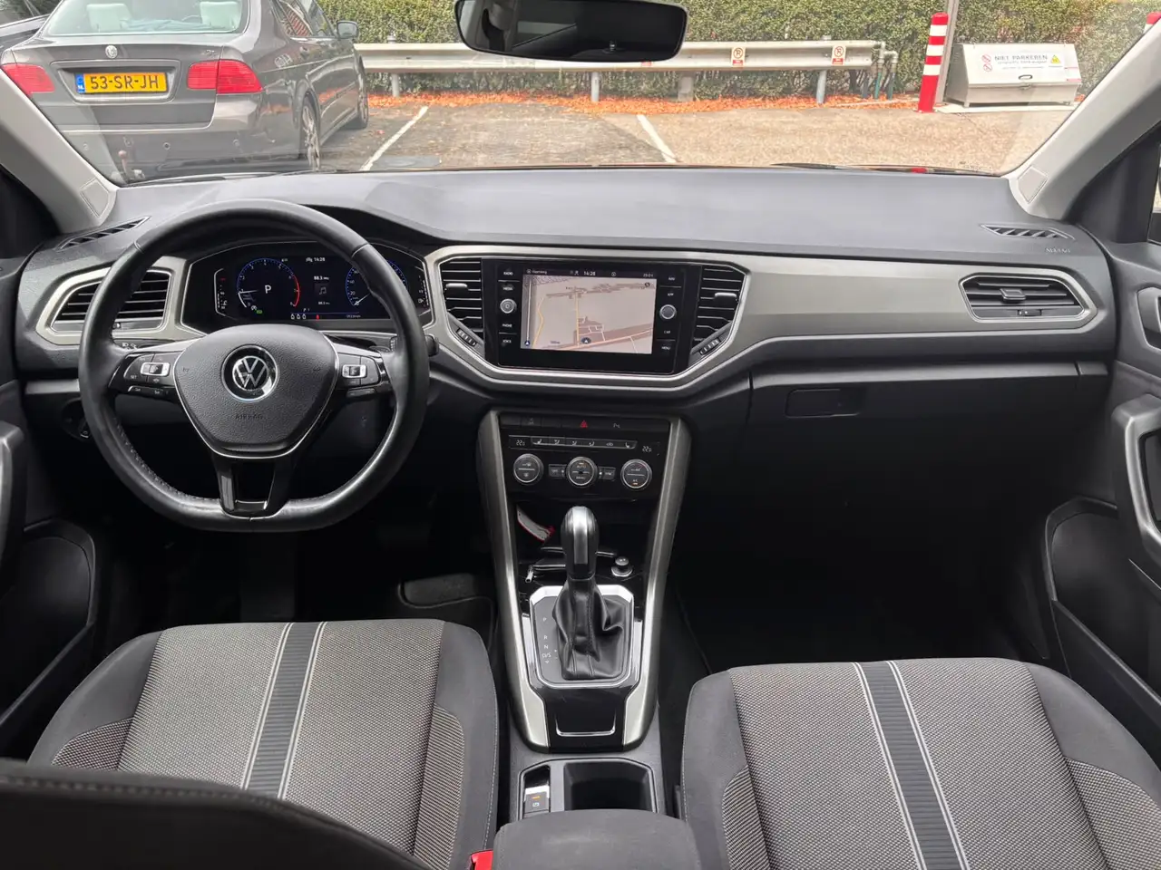 Volkswagen T-Roc 1.5 TSI Sport,Navi,Camera,Trekhaak,1 jaar Bovag ga, миниатюра 3