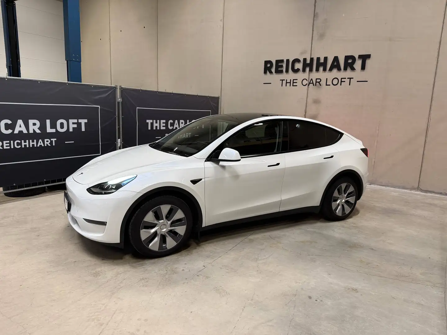 Tesla Model Y Long Range Dual AWD Weiß - 2