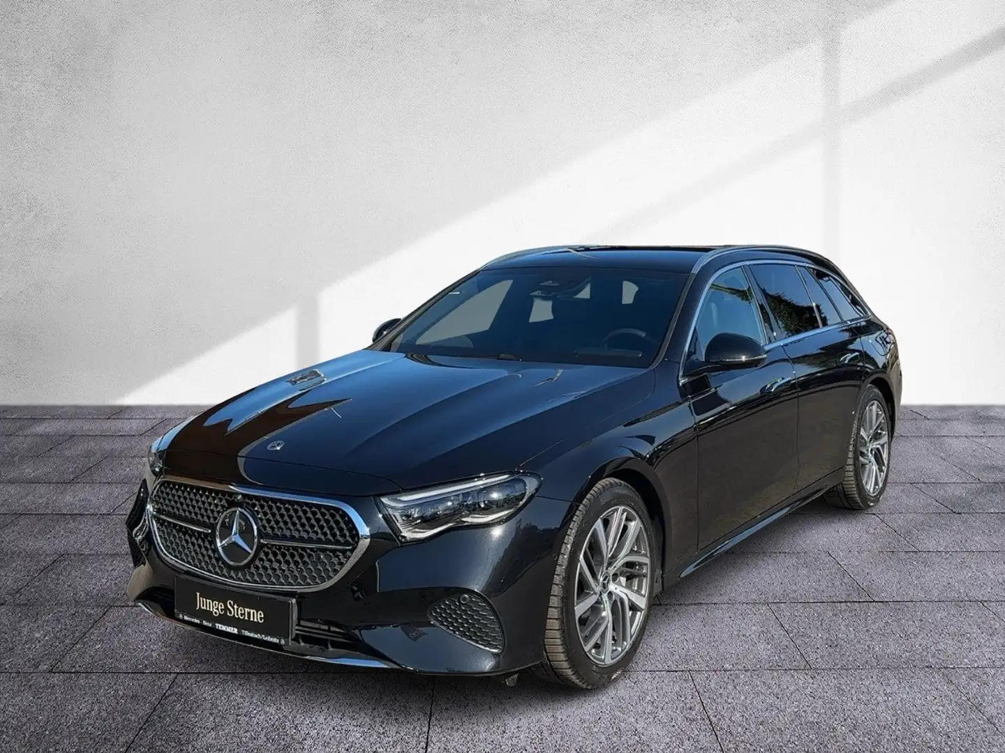 Mercedes-Benz E 300 de 4M T AVANTGARDE NP:82.106 ADVANCED+ DIST Schwarz - 2