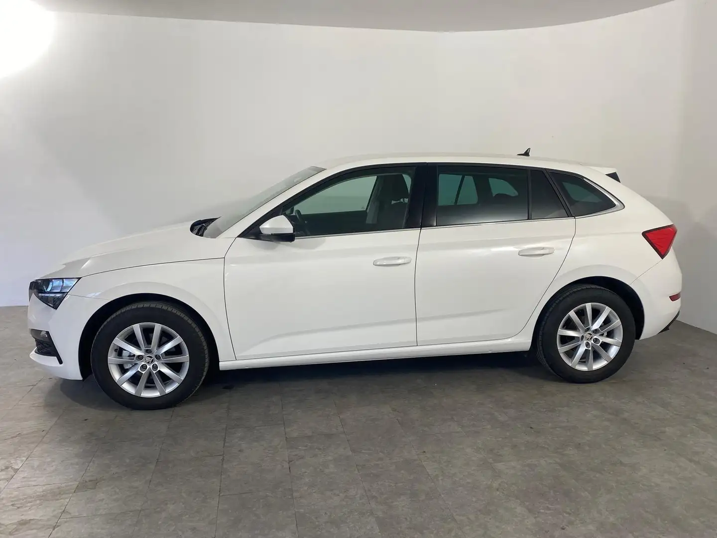 Skoda Scala 1.0 TSI Ambition OPF LED*Rückfahrkamera*Smart-L... Weiß - 2