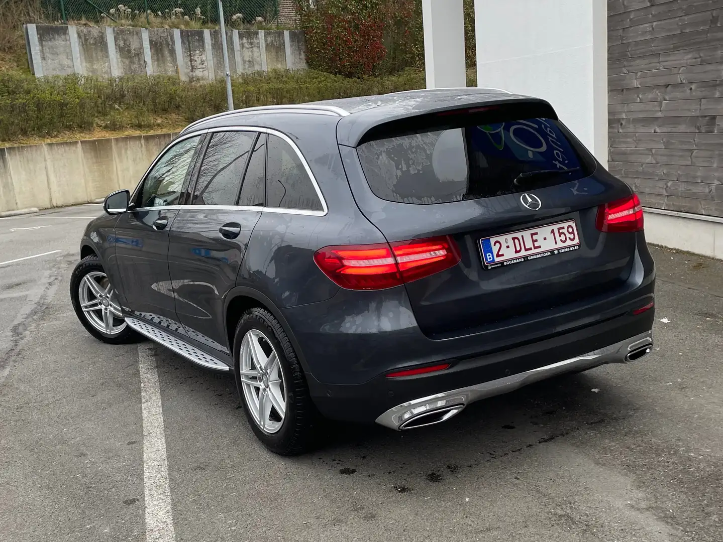 Mercedes-Benz GLC 220 d 4-Matic Gris - 2