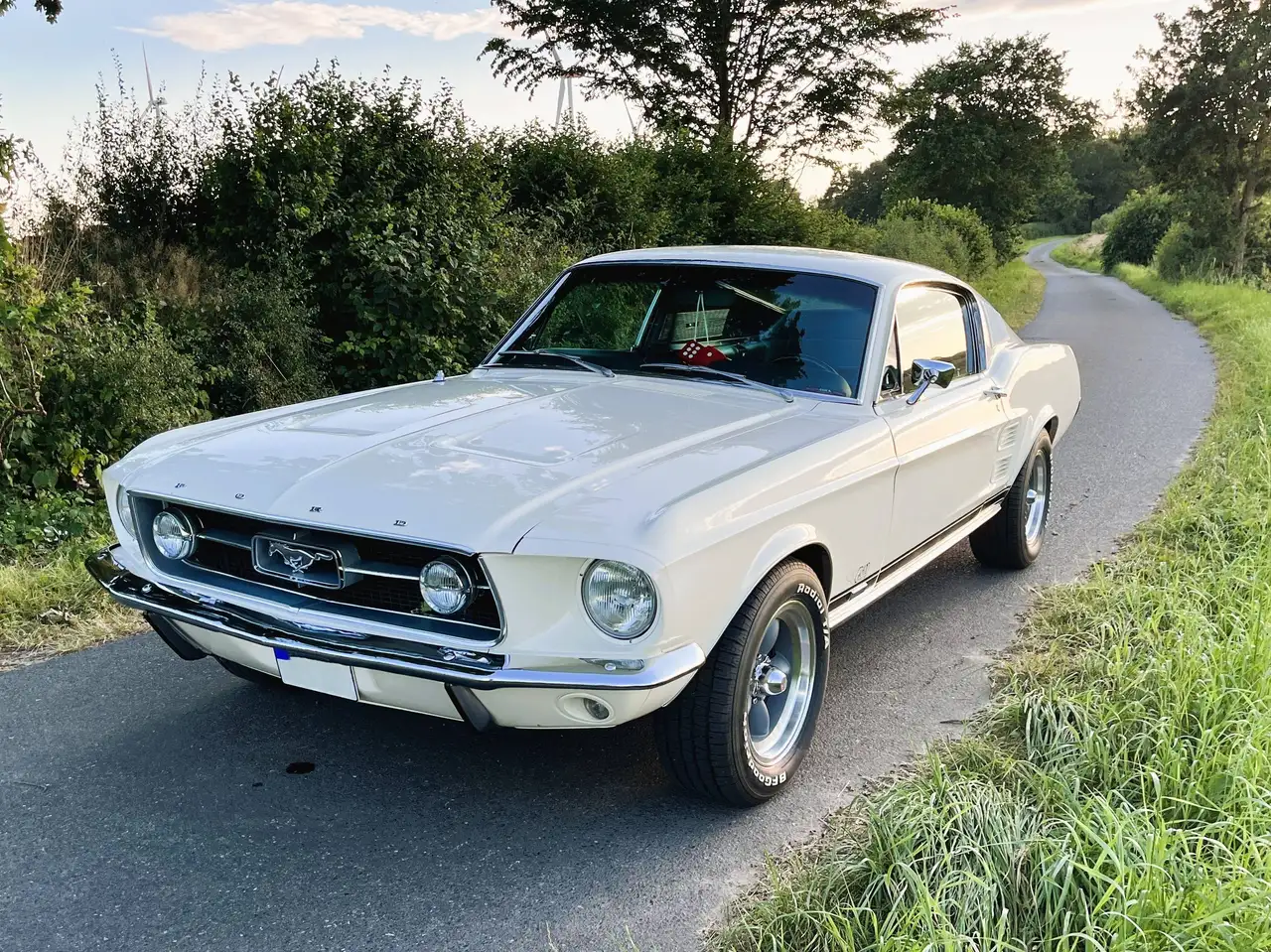 Ford Mustang Fastback 289 V8 | C4 Automatik | H-Kennzeichen | Marti Report, foto 1