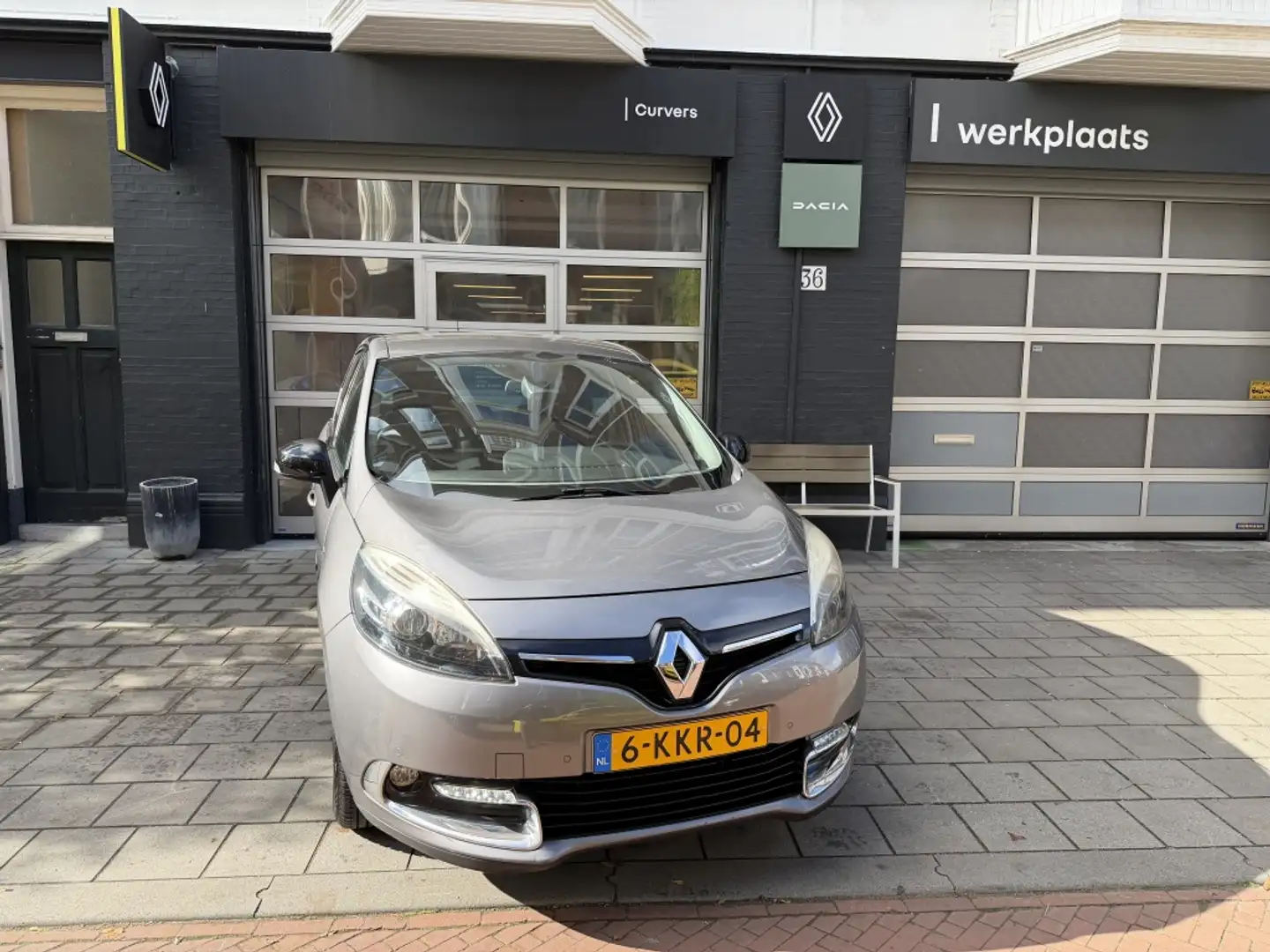 Renault Scenic 2.0 Bose Grijs - 1