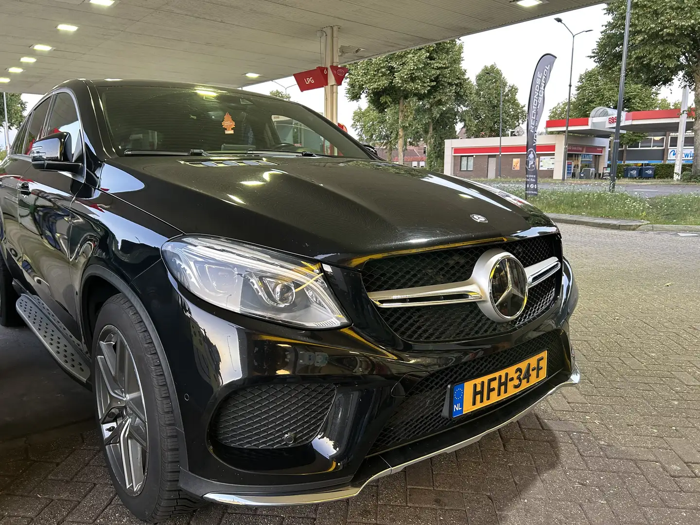 Mercedes-Benz GLE 350 AMG PAKKET Zwart - 2