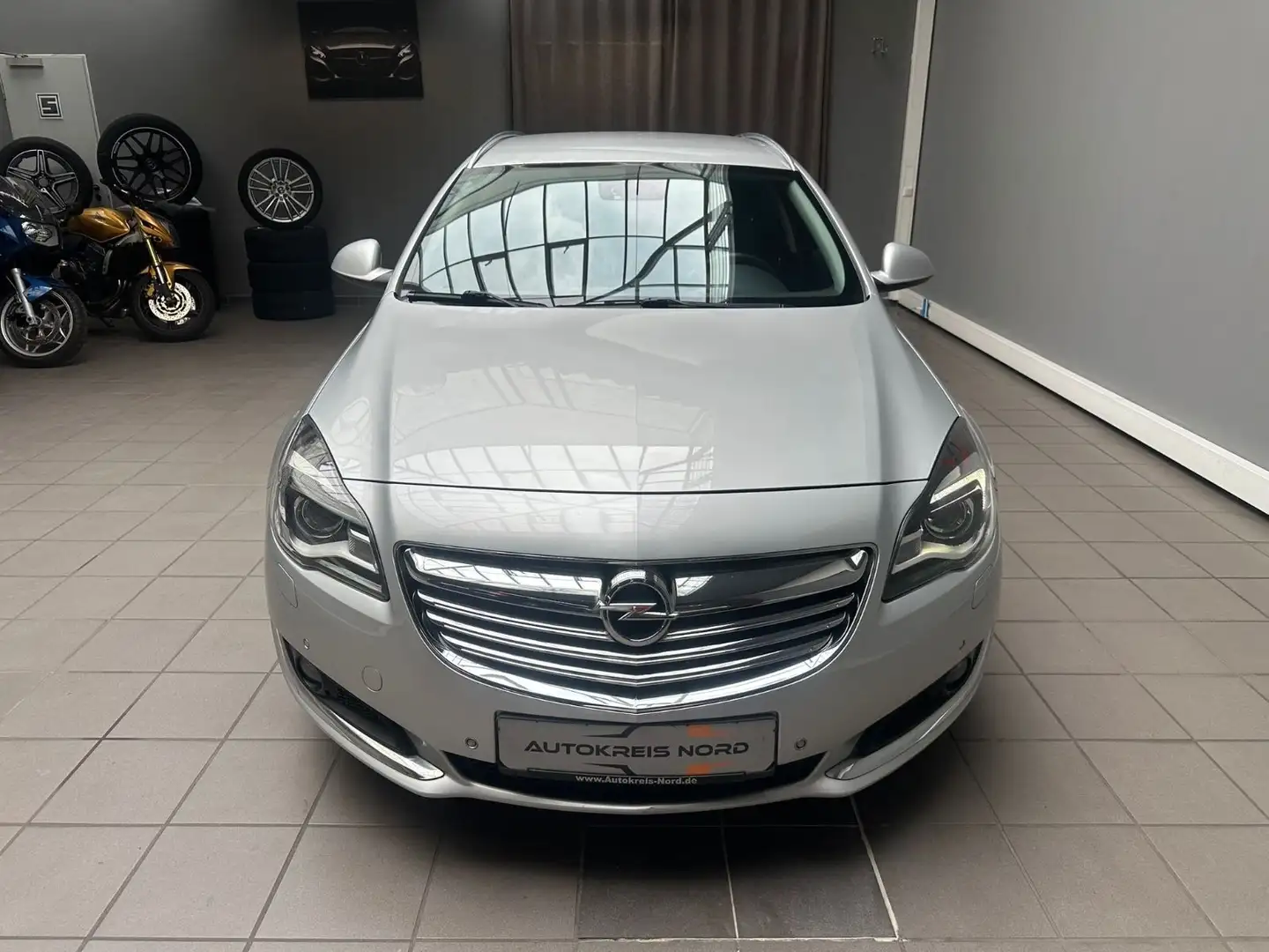 Opel Insignia A Sports Tourer Edition +HU NEU+TEMPOMA Silber - 2