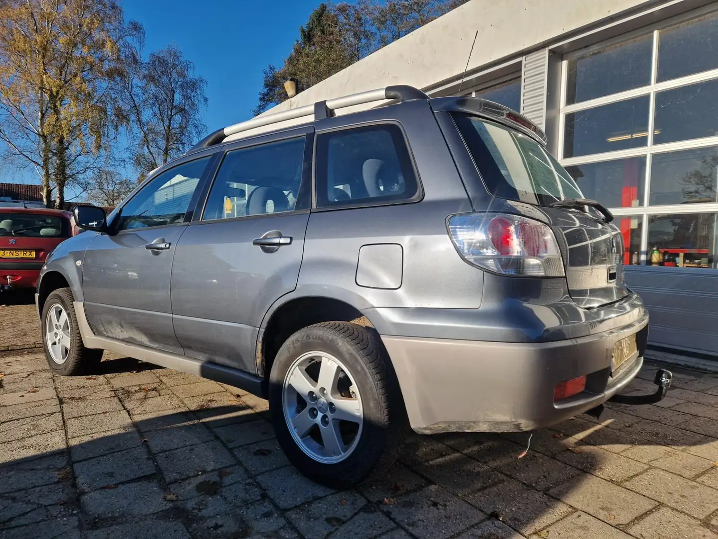 Mitsubishi Outlander 2.0 Sport 4WD Сірий - 2