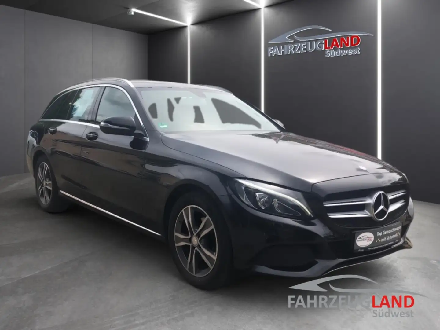 Mercedes-Benz C 180 T neues Modell Avantgarde  Navi LED AHK Klimaatm. Schwarz - 1