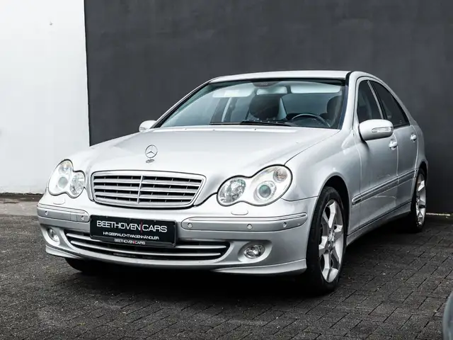 Mercedes-Benz C 230 Sport Edition LEDER AUTOMATIK