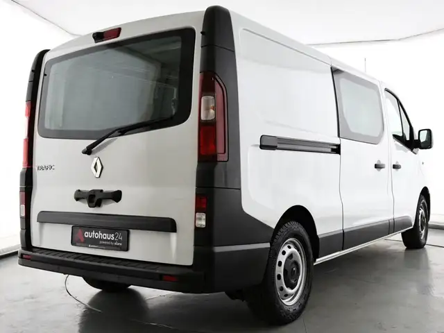 Renault Trafic view 5