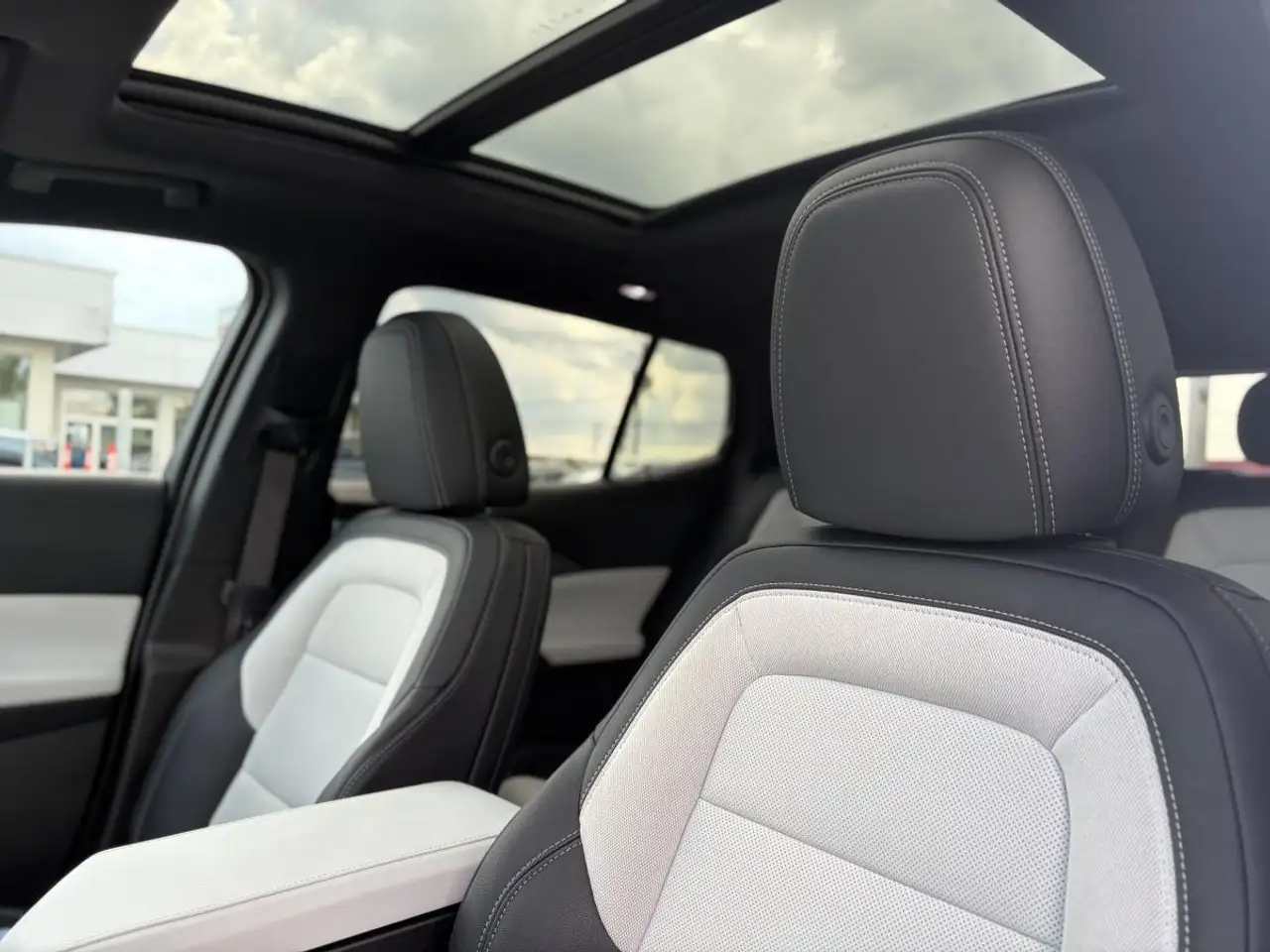 Chevrolet Equinox photo Chevrolet Equinox