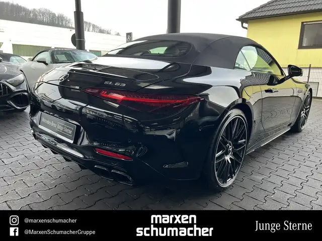 Mercedes-Benz SL view 4
