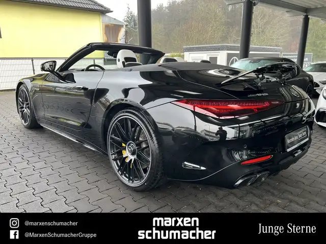 Mercedes-Benz SL view 12