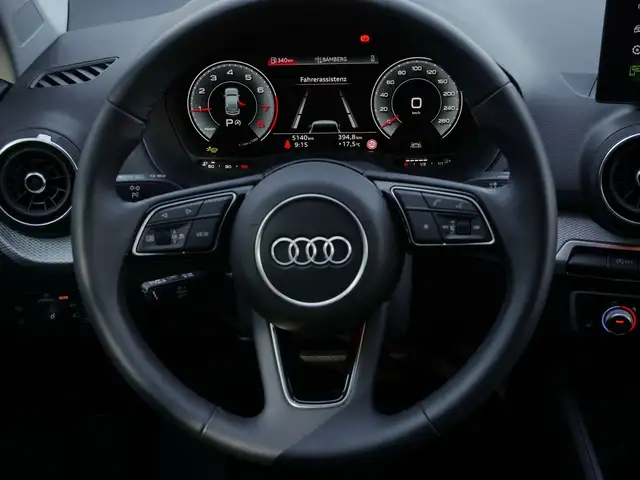 Audi Q2 view 9