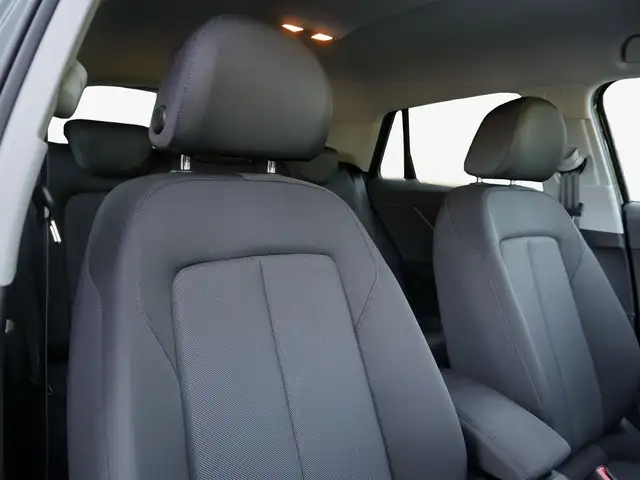 Audi Q2 view 10