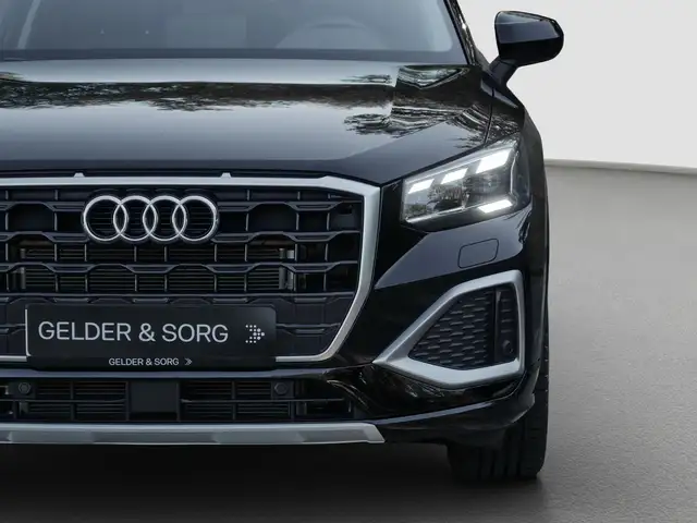 Audi Q2 view 12